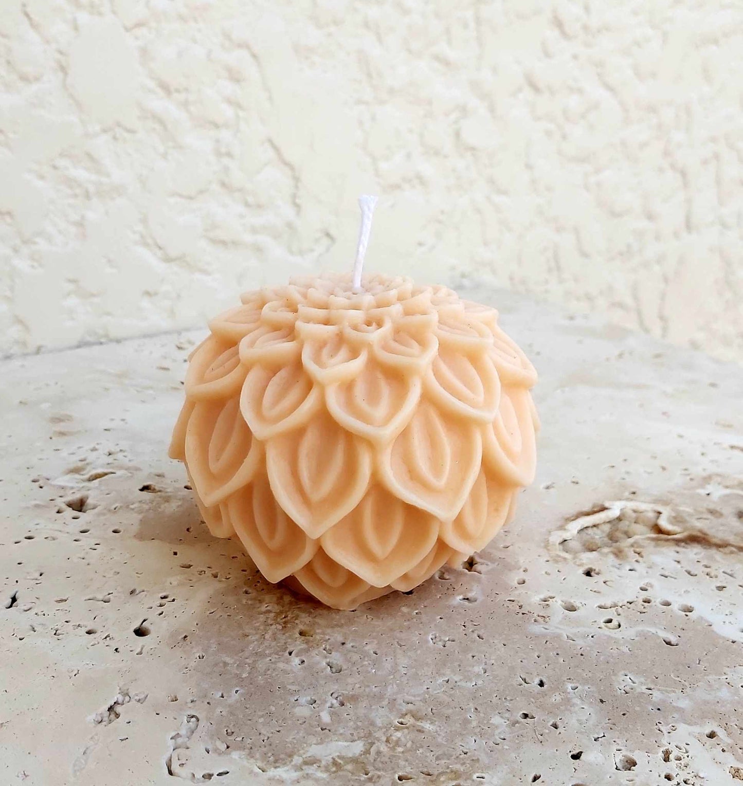 xSculptural Candle - Dahlia