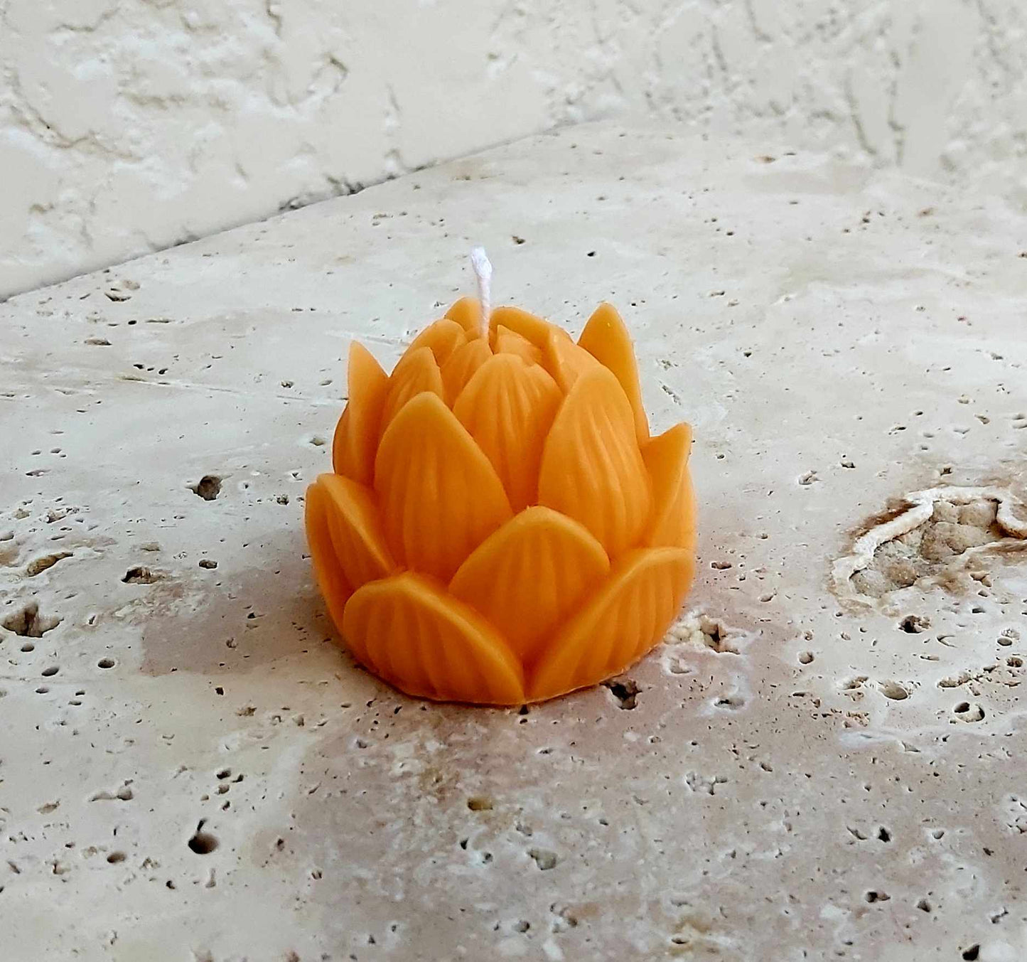 xSculptural Candle - Lotus