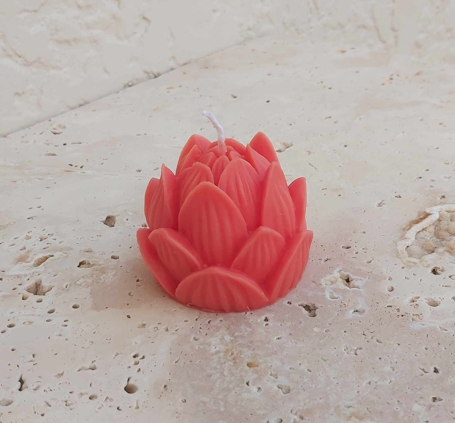 xSculptural Candle - Lotus