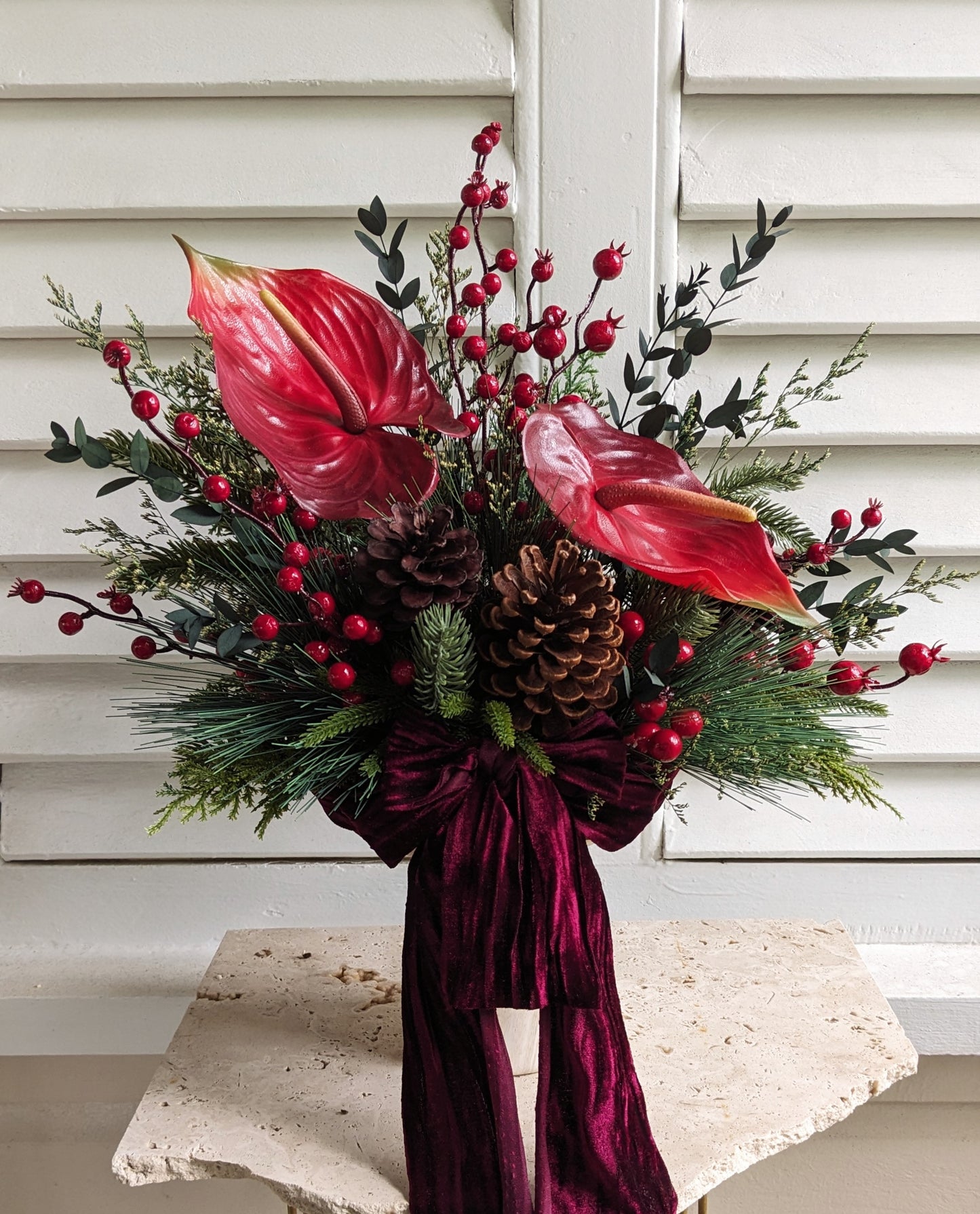 Arrangement HOLLY - (LOCAL DELIVERY ONLY)